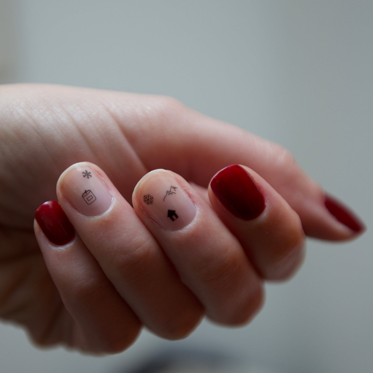 Nail Tattoos Après-Ski ❄️