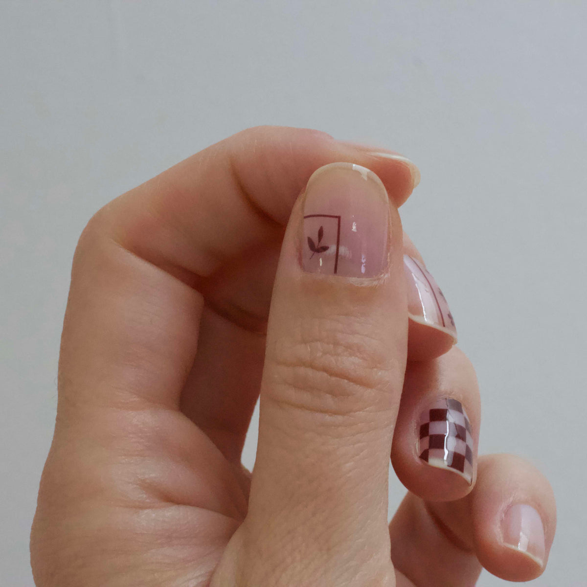automne inspi nail tattoo