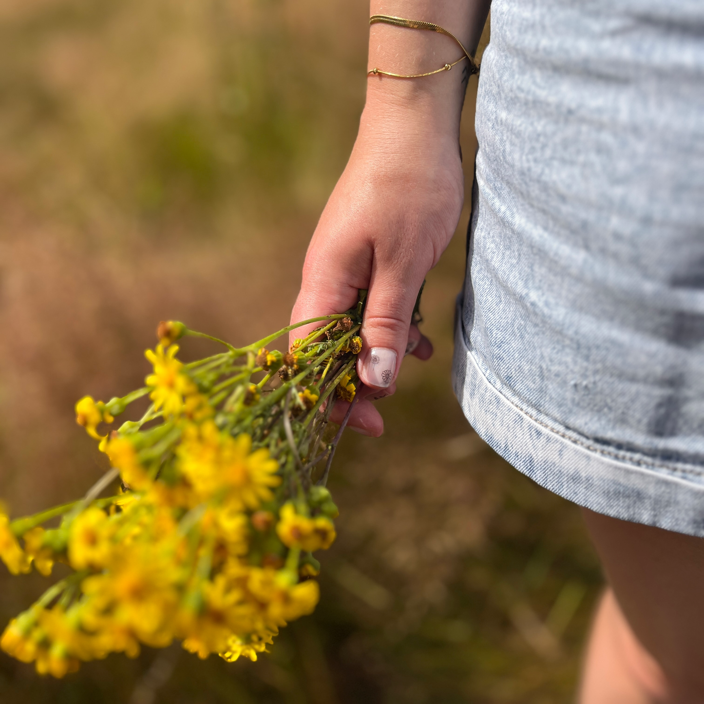 Nail art tendance été, nail art fleuri, nail art mariage